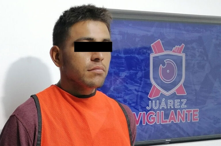 Detienen a sujeto en posesión de una motocicleta con pre denuncia por robo