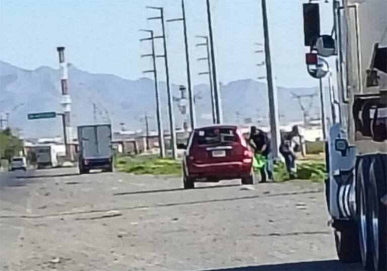 Pide Municipio apoyo para identificar a personas que arrojaron basura en la Carretera Panamericana