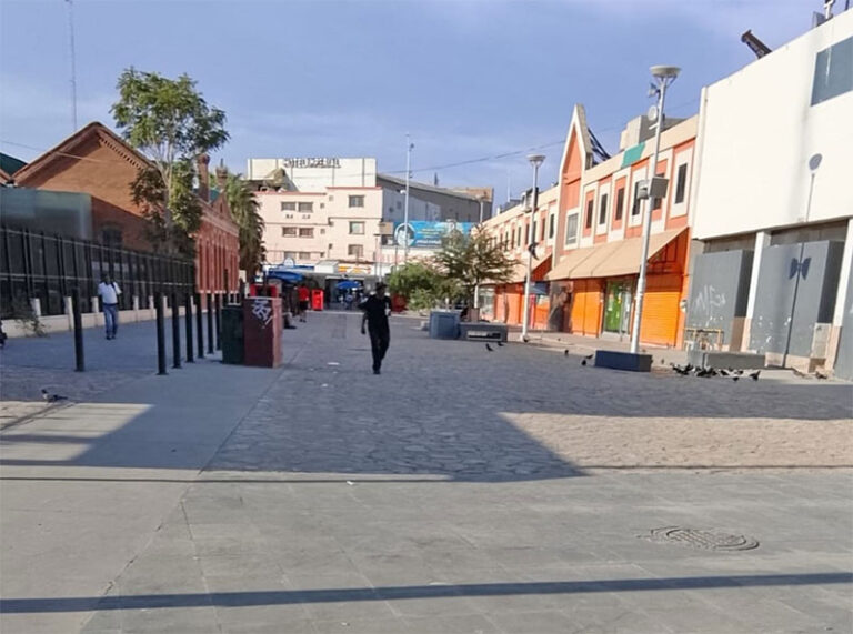 Atiende Dirección de Limpia con cuadrilla permanente la Zona Centro