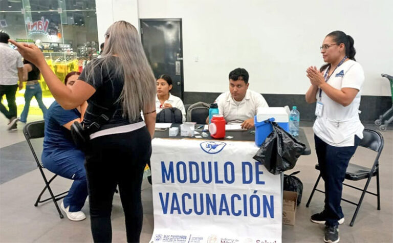 Invita Distrito de Salud II Juárez a aplicarse la vacuna contra el sarampión