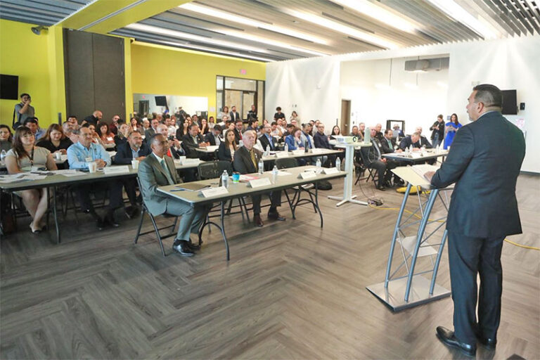 Inician trabajos para el plan estratégico binacional de cruces fronterizos