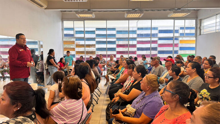 Mantiene la Dirección de Desarrollo Social entrega mensual de despensas