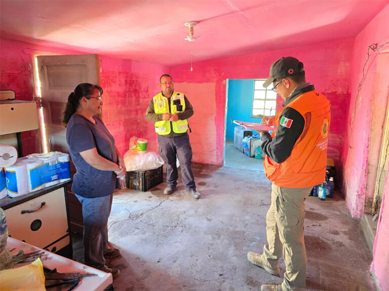 Atiende Protección Civil Estatal a habitantes de Casas Grandes afectados por inundaciones
