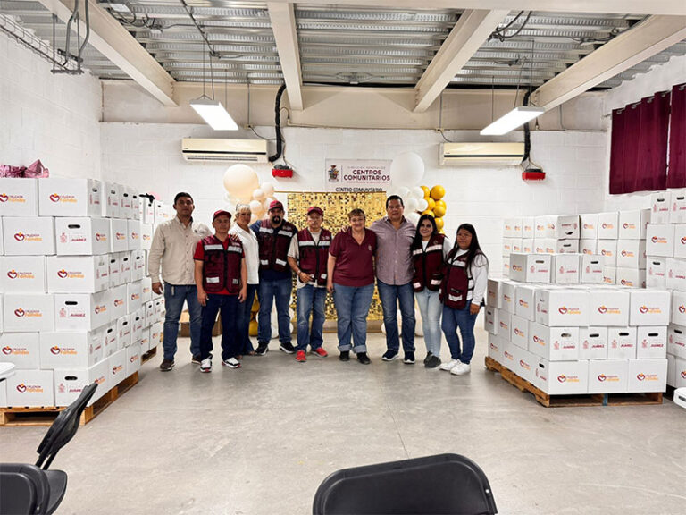 Entrega despensas Desarrollo Social