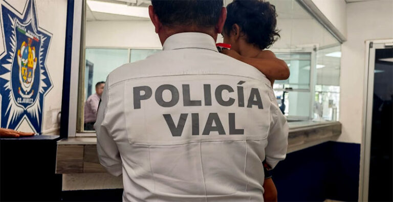 Resguardan policías viales a menor de edad