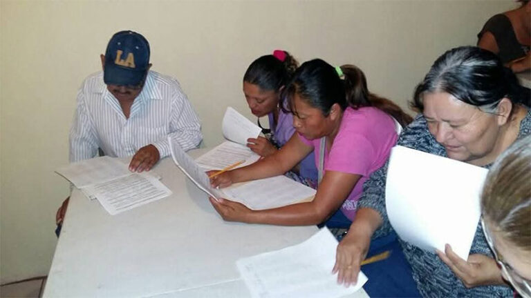 Invita Cedex a habitantes del Valle de Juárez a obtener certificado de Primaria o Secundaria con examen global