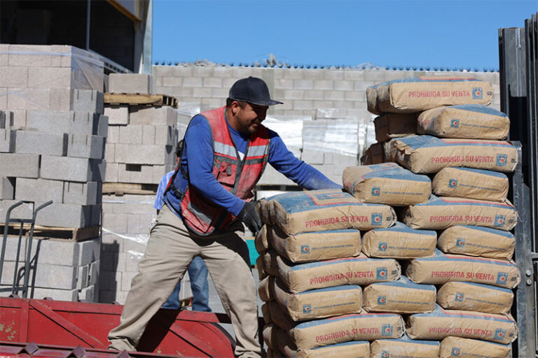 Apoya Coesvi con material de construcción a 39 familias de ciudad Cuauhtémoc