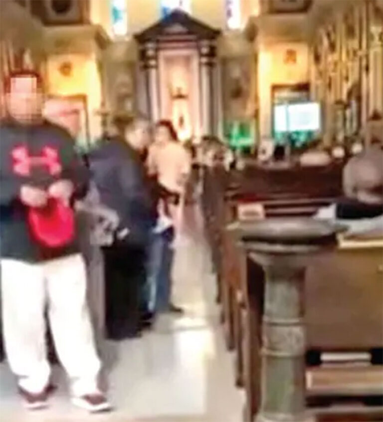 Sacerdote alerta de la migra a sus feligreses en Illinois