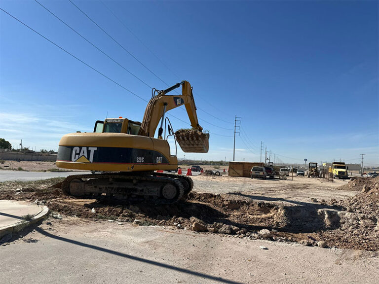 Avanza Gobierno Municipal con trabajos de ampliación en avenida De las Torres