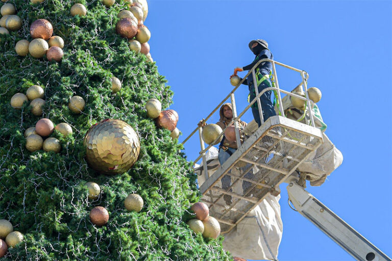 Invita Gobierno del Estado a disfrutar de las atracciones navideñas en la Plaza del Ángel