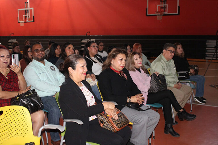 Imparten taller “Leer con los bebés y los más pequeños: una revolución cultural”