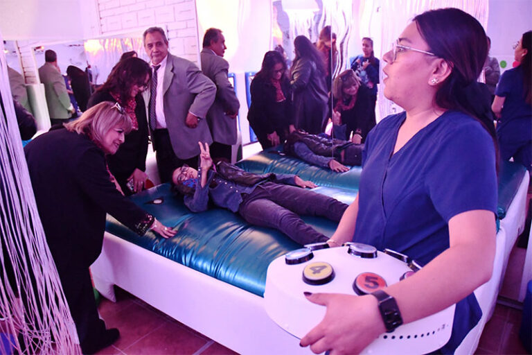 Inauguran aula multisensorial en el Centro de Atención Múltiple No.7016