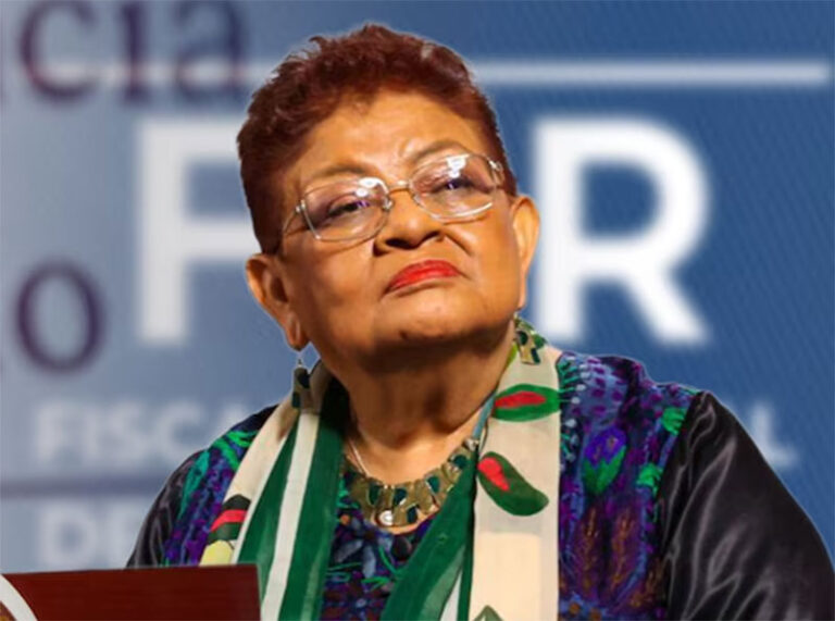 Ernestina Godoy la elegida para estar al frente de la FGR