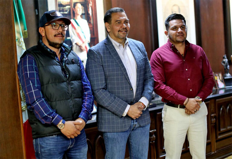 Se reúnen los alcaldes de Ahumada y de Juárez