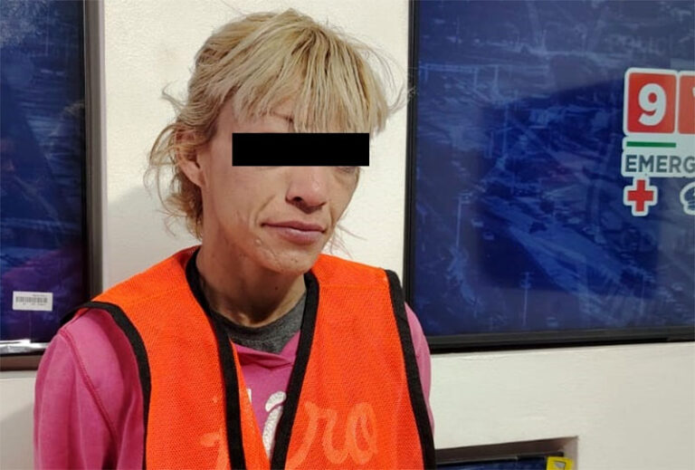 Detiene la DEVIFG a mujer por el delito de maltrato infantil