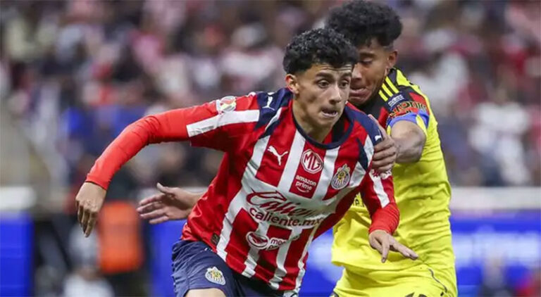 America no levanta el vuelo y cae ante Chivas