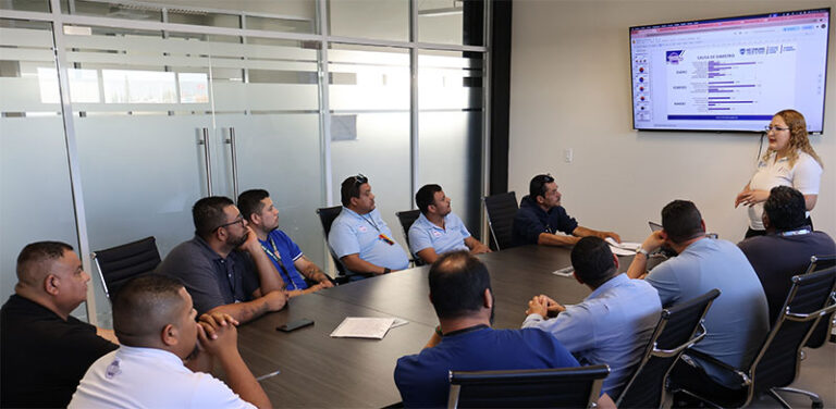 Imparte JuárezBus pláticas de concientización para sus 233 operadores