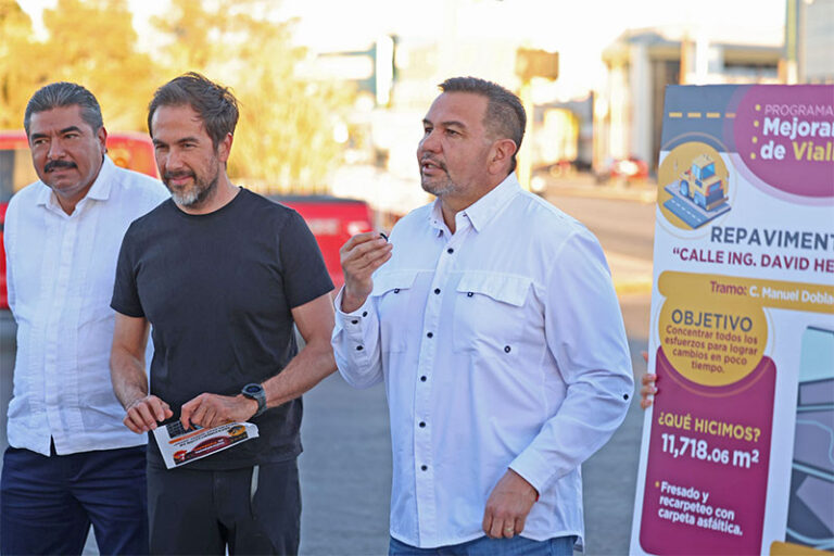 Entrega Municipio obra de repavimentación en calle David Herrera Jordán en el Centro de la ciudad