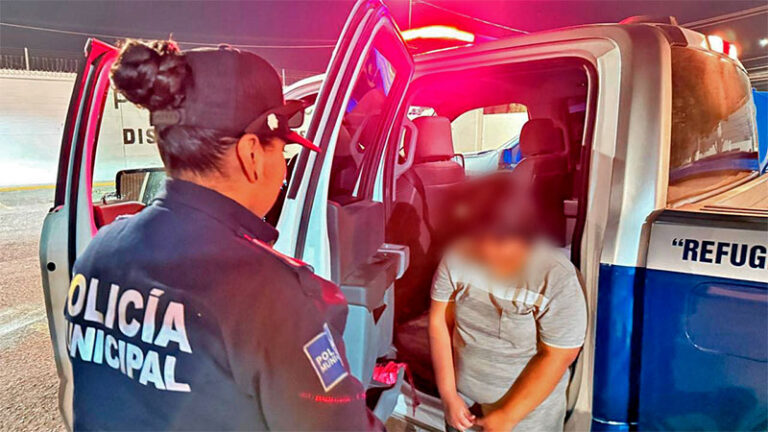 Policías Municipales rescatan a joven y evitan intento de suicidio