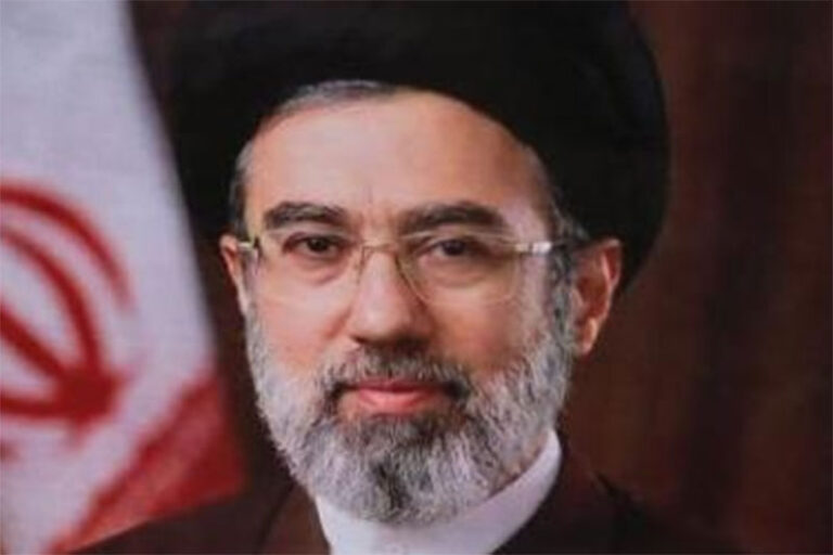 Herido y desfigurado nuevo líder de Irán: EU