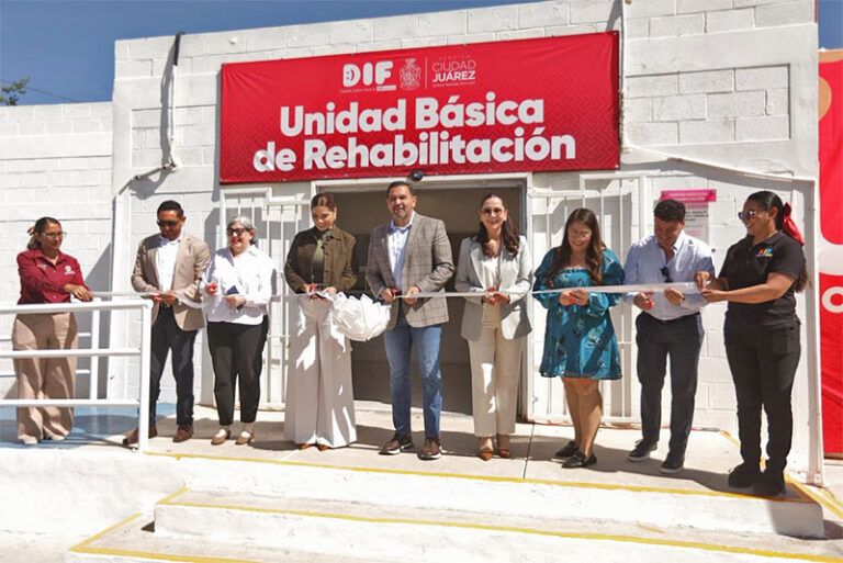 Reinaugura Alcalde la Unidad Básica de Rehabilitación en el Centro Comunitario Olivia Espinosa