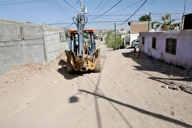 Con concreto hidráulico pavimentarán la calle Puerto Guaymas