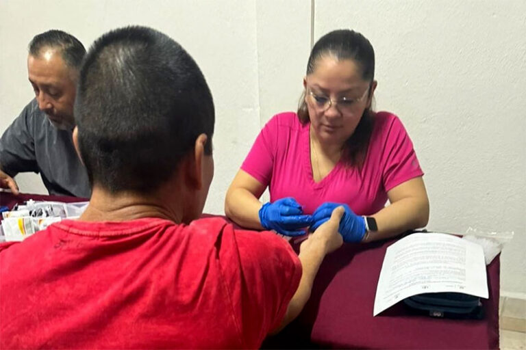 Salud Municipal realiza acciones preventivas y beneficia a más de mil personas durante marzo