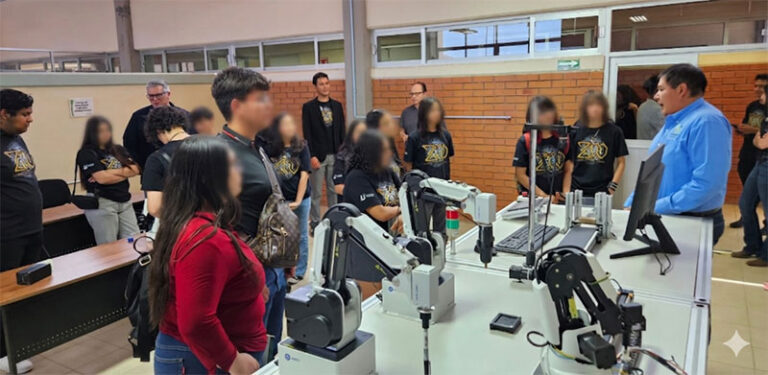 Capacita Universidad Politécnica a 100 líderes menores de 20 años en su programa GZ100