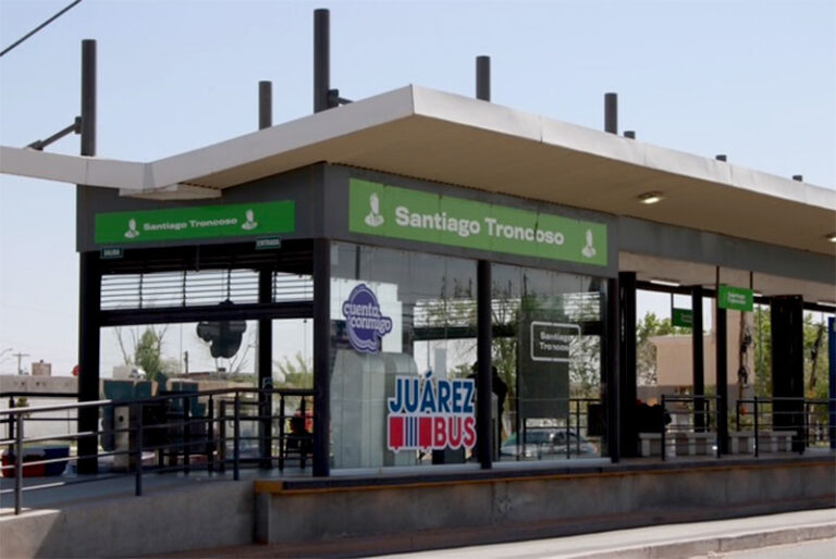 Regresa CAM Móvil de Juárezbus a la estación Santiago Troncoso del BRT-1 con servicio de credencialización