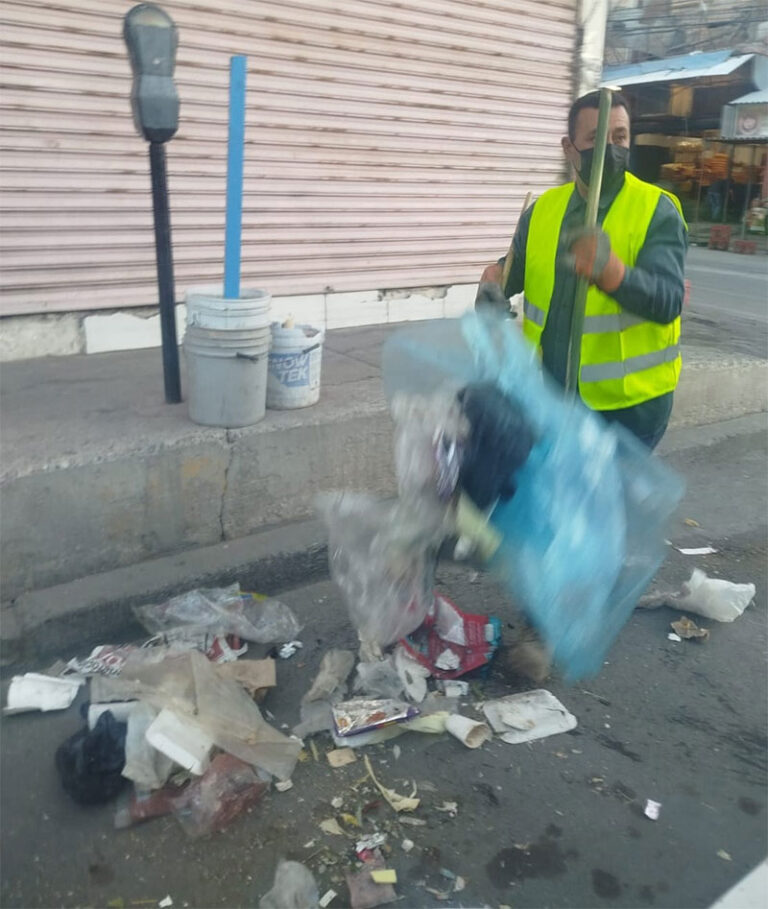 Exhortan a mantener limpia la ciudad para evitar daños en temporada de viento