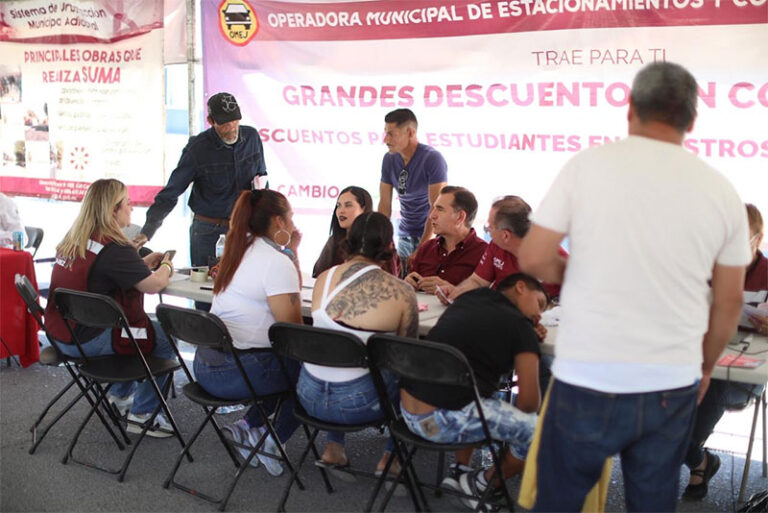 Lleva Gobierno Municipal sus servicios a vecinos de Urbivilla del Cedro etapa IV