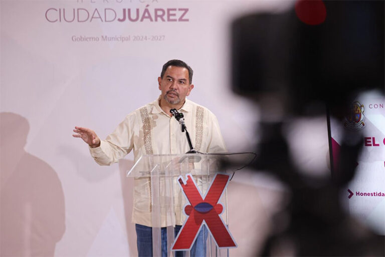 Reforzamos trabajos de bacheo en Ciudad Juárez: alcalde