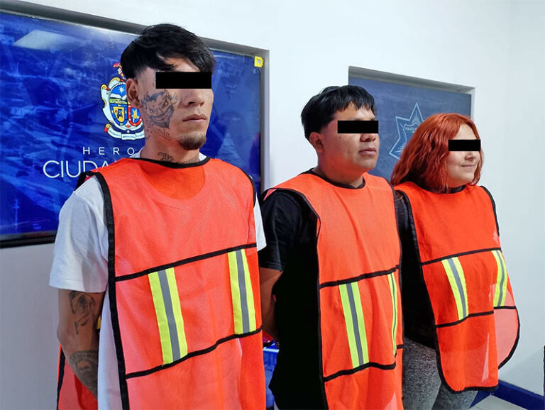 Policías Municipales capturan a tres presuntos responsables de robo en la zona Pronaf