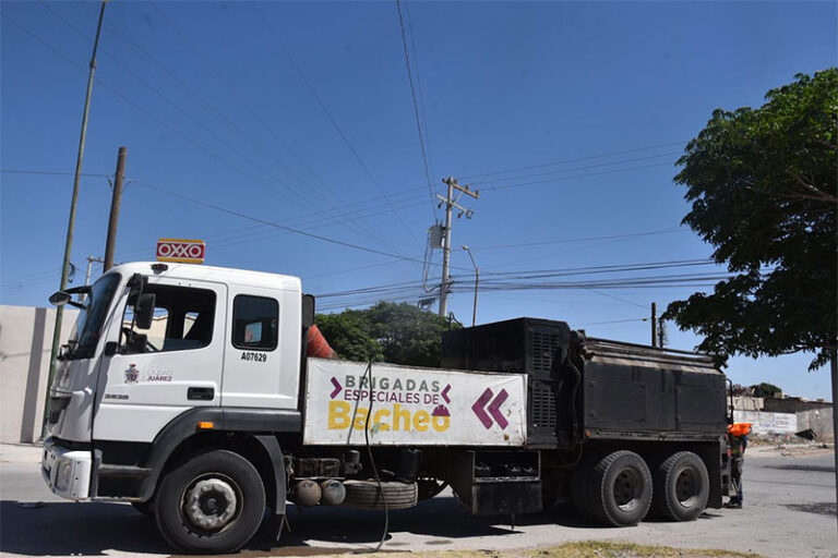 Bachea Obras Públicas el boulevard Manuel Talamás Camandari