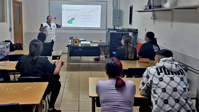 Imparten IMM y Médicos del Mundo charlas de salud sexual a más de mil personas