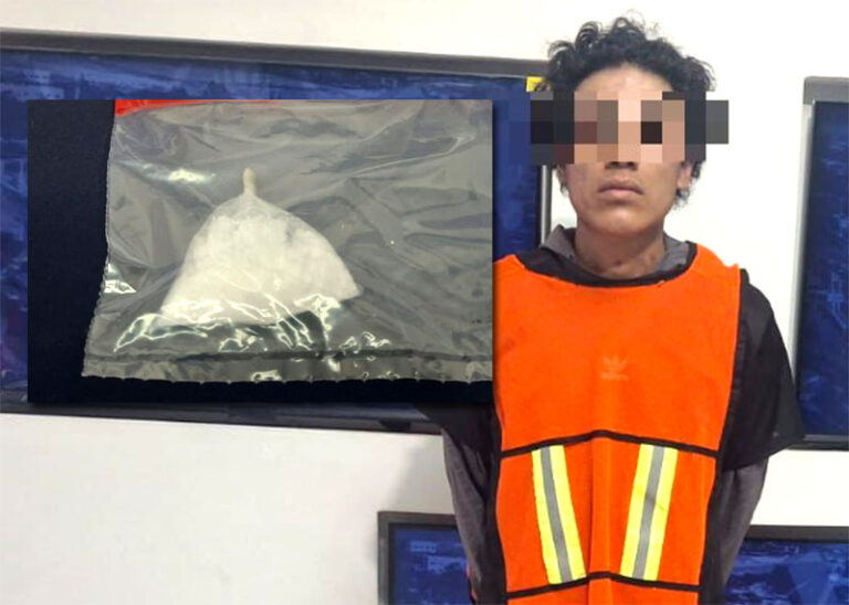 Policías Municipales detienen a sujeto en posesión de cristal; será investigado por un asalto a tienda de conveniencia  