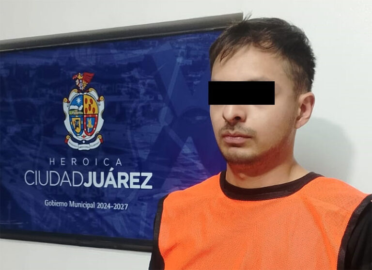 Detienen policías preventivos a sujeto por el delito de daños y allanamiento a una notaría pública