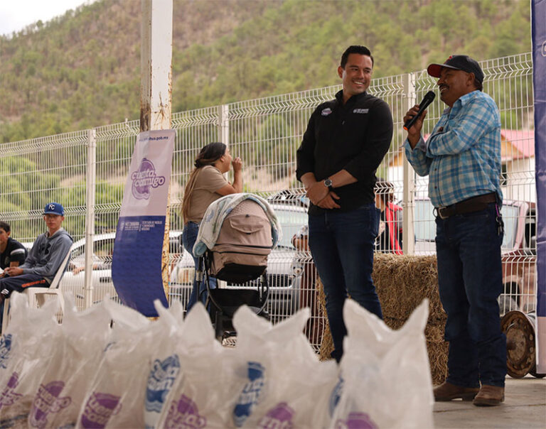 Distribuye Gobierno del Estado 4.8 toneladas de maíz y frijol en comunidades de Ocampo