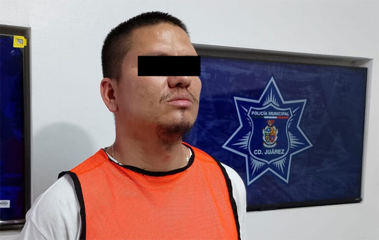 Detienen a hombre en posesión de vehículo con reporte de robo