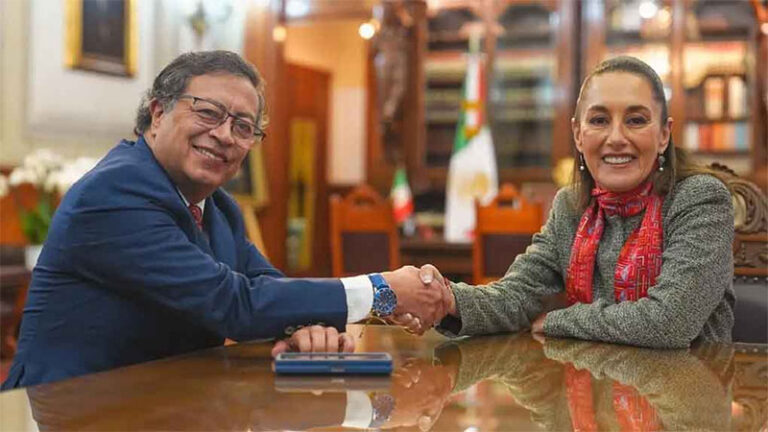Gustavo Petro con el respaldo absoluto de Sheinbaum