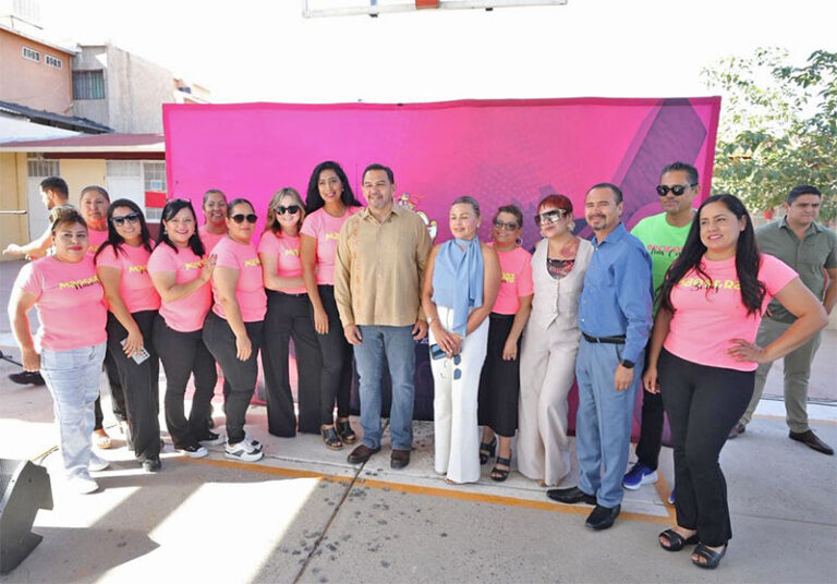 Entrega alcalde rehabilitación en la Escuela Primaria Luis Donaldo Colosio
