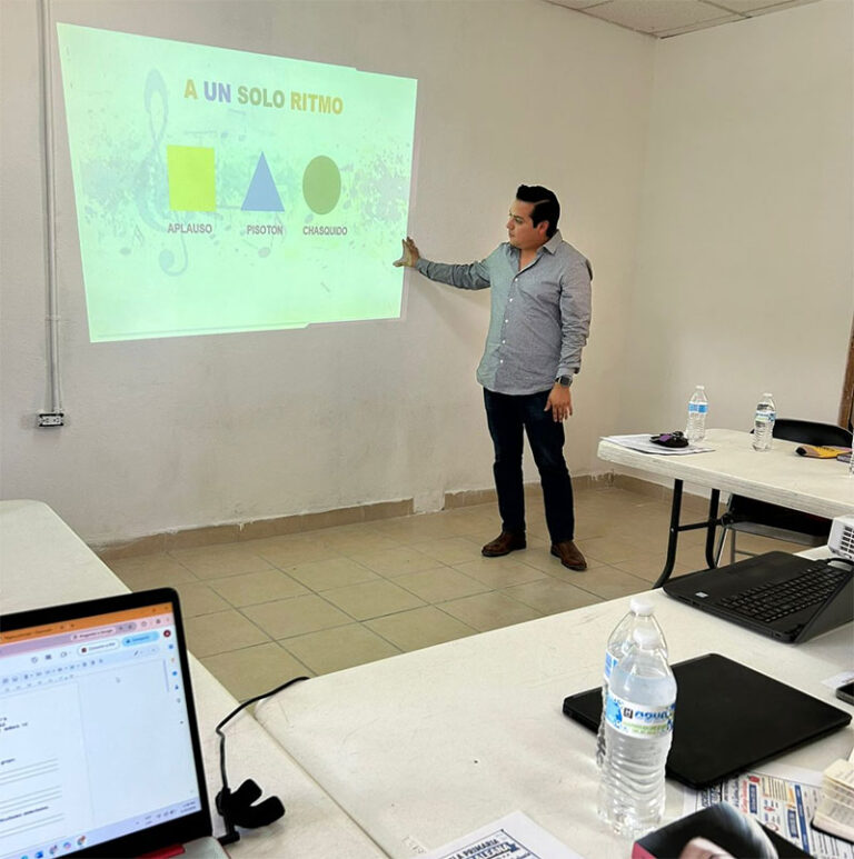Derechos Humanos capacita al personal de instituciones educativas