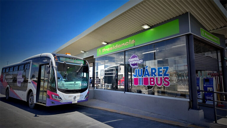 Acerca JuárezBus CAM Móvil a estación Presidencia del BRT-1