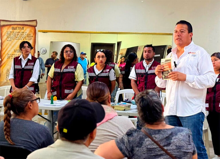 Entrega Desarrollo Social apoyo alimenticio a las familias