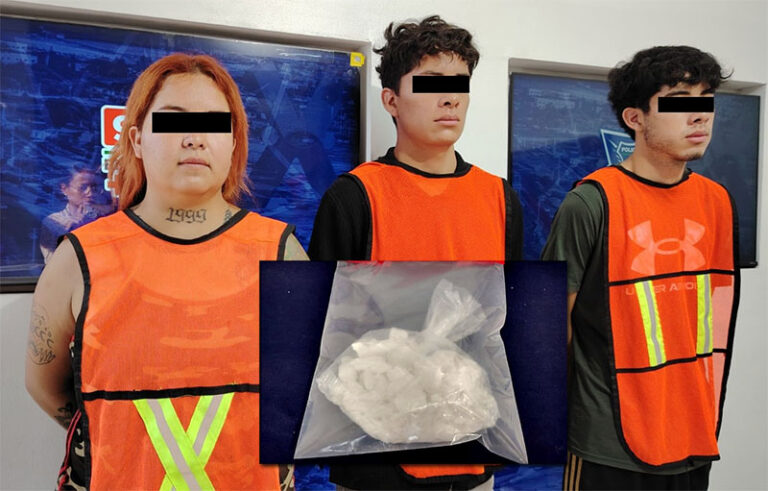 Policías Municipales aseguran más de 300 gramos de cristal con la detención de tres personas
