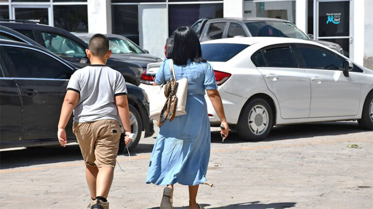 Exhorta Estado a reforzar medidas para prevenir golpes de calor