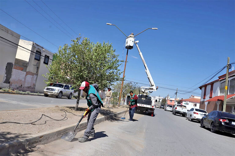 Atiende Limpia peticiones ciudadanas en siete colonias de la ciudad