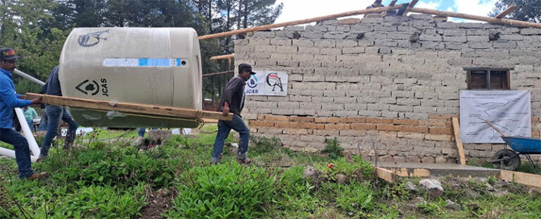 Inician JCAS y Captar instalación de 150 sistemas de captación de agua de lluvia en la Sierra Tarahumara