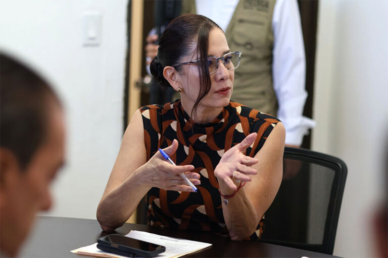 Nombrarán “Plaza Adelaida Velarde” a la explanada frente al MUREF