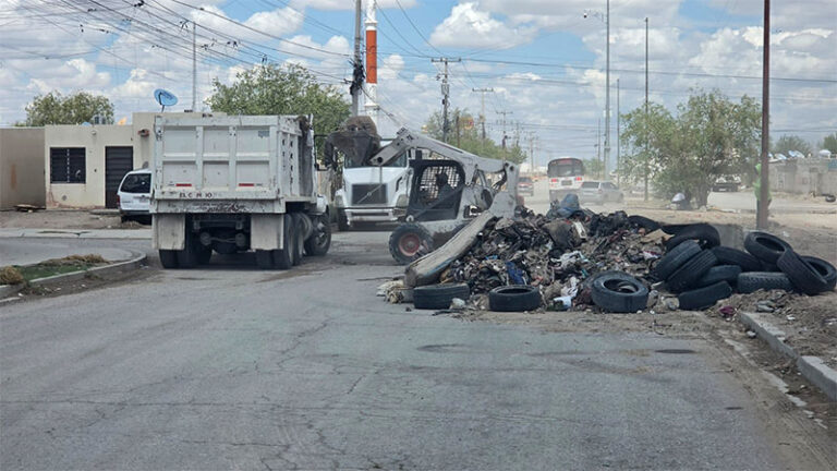 Exhorta Limpia a no tirar escombro en espacios públicos
